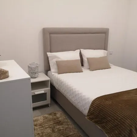 Casinha D'avo بيت للعطل نازاريه