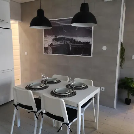 Casinha D'avo بيت للعطل نازاريه